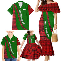 Tajikistan Green Lion Family Matching Mermaid Dress and Hawaiian Shirt with Red Folk Pattern with Majestic Script