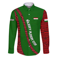 Tajikistan Green Lion Family Matching Off The Shoulder Long Sleeve Dress and Hawaiian Shirt with Red Folk Pattern with Majestic Script