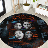 She Didn't Just Dream She Engineered Round Carpet African Celebrating Trailblazing Black Women Innovators in Technology and Engineering - Wonder Print Shop