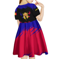 Andorra Kid Short Sleeve Dress with Eagle Eyes and Paint Stroke Design - Wonder Print Shop