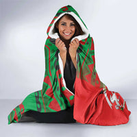 Burkina Faso Hooded Blanket with Red Green Tribal Design and Bobo Dioulasso Landmark - Wonder Print Shop