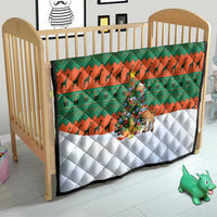 Giraffes Decorating Tree Gifts Quilt with Orange Green Holiday Pattern Design - Wonder Print Shop