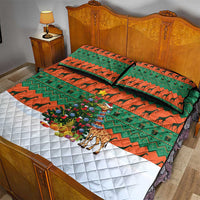 Giraffes Decorating Tree Gifts Quilt Bed Set with Orange Green Holiday Pattern Design - Wonder Print Shop