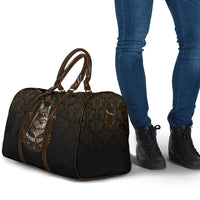Maine Coon Cat Gentle Giant Travel Bag Royal Feline Vintage Gold Damask Portrait