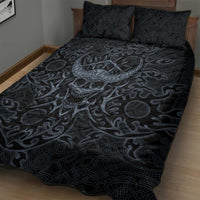 Viking Horned Skull and Raven Emblem Quilt Bed Set Dark Nordic Tribal Grunge Illustration