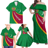Turkmenistan Green Family Matching Off Shoulder Maxi Dress and Hawaiian Shirt with Crescent Moon and State Emblem Design
