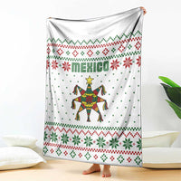 Mexico Christmas Blanket with Piñata Star Design and Red Green Snowflake Pattern - Wonder Print Shop