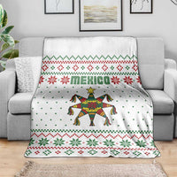 Mexico Christmas Blanket with Piñata Star Design and Red Green Snowflake Pattern - Wonder Print Shop
