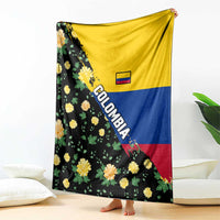Colombia Yellow Flower Pattern Blanket with Flag Colors and Floree de Libertad Design - Wonder Print Shop