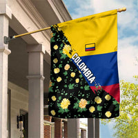 Colombia Yellow Flower Pattern Garden Flag with Flag Colors and Floree de Libertad Design - Wonder Print Shop