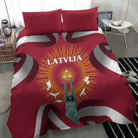 Latvia Bedding Set with Freedom Monument and Doves Graphic – 18 November 1918 Design