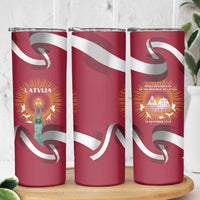 Latvia Skinny Tumbler with Freedom Monument and Doves Graphic – 18 November 1918 Design