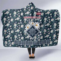 Latvia Hooded Blanket with Margrietina Daisy and Ethnic Pattern – Latvia in Bloom Floral Design
