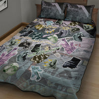 Personalized Made By Human Imperfect Statue Faces Quilt Bed Set Handmade Look Grunge Collage Pop Art