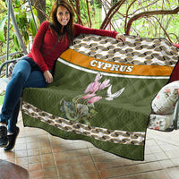 Cyprus Quilt with Cyclamen Flower Illustration Design and National Emblem - Wonder Print Shop