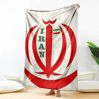 Iran Flag Pattern Blanket with Bold Red National Emblem Design
