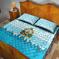 Honduras Christmas Quilt Bed Set with National Emblem Palm Trees and Snowflake Pattern Design - Wonder Print Shop