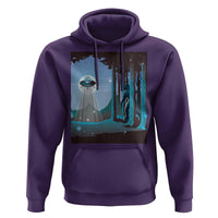 Bigfoot Hiding From Alien UFO Funny Sasquatch Hoodie