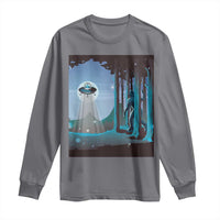 Bigfoot Hiding From Alien UFO Funny Sasquatch Long Sleeve Shirt