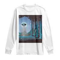 Bigfoot Hiding From Alien UFO Funny Sasquatch Long Sleeve Shirt