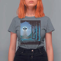 Bigfoot Hiding From Alien UFO Funny Sasquatch T Shirt For Women