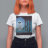 Bigfoot Hiding From Alien UFO Funny Sasquatch T Shirt For Women