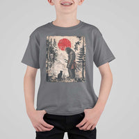 Vintage Japanese Art Bigfoot Samurai Warrior and Black Cat T Shirt For Kid Sasquatch Lovers Vintage Graphic Ukiyo-e Art