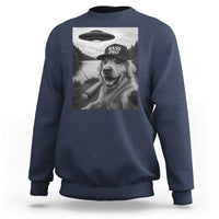 Dog Selfie With Alien UFO Sweatshirt Funny Fishing Golden Retriever Smoking Dog Lover - Wonder Print Shop