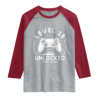 Level 16 Unlocked Video Gamer 16th Birthday Gift Raglan Shirt Vintage 2010 16 Year Old Gift