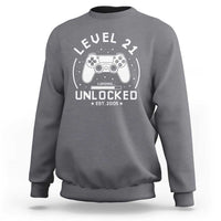 Level 21 Unlocked Video Gamer 21st Birthday Gift Sweatshirt Vintage 2005 21 Year Old Gift