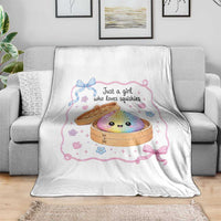 Just A Girl Who Loves Squishies Throw Blanket Cute Dumpling Graphic Coquette Bow Girls