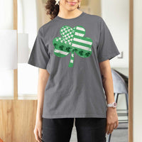 St Patricks Day American Flag Shamrocks T Shirt For Women Lucky Retro Vintage Irish USA