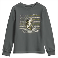 Vintage Bass Fishing Camouflage Youth Sweatshirt Patriotic Largemouth Bass Angler Fishing Lovers Fisherman Camo US Flag
