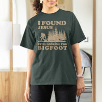 Retro I Found Jesus Still Looking Bigfoot T Shirt For Women Vintage Sasquatch Believer Funny Christian Humor