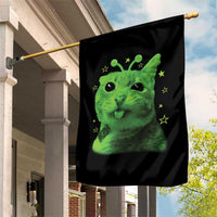 Funny Alien Cat Meme Retro Y2K Vintage Space Kitty Garden Flag