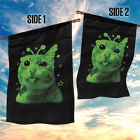 Funny Alien Cat Meme Retro Y2K Vintage Space Kitty Garden Flag