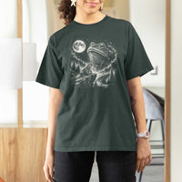 Frog Moon T Shirt For Women Vintage 90s Frog Howling to Moon Parody Meme