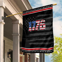 Distressed Faux Patchwork 1776 USA Flag Patriotic Garden Flag Vintage Effect Printing Graphic 4th Of July Independence Day