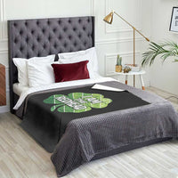 Funny Irish St Patricks Day Im The Redhead Throw Blanket Retro Vintage Lucky Shamrock