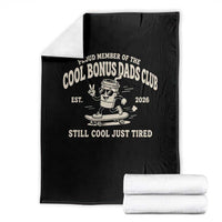 Cool Bonus Dads Club Throw Blanket Retro Skater Fatherhood Still Cool Just Tired Funny Step Dad Gifts