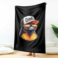 Funny Oriole Bird Wearing Baseball Cap Graphic Vintage Sport Throw Blanket