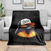 Funny Oriole Bird Wearing Baseball Cap Graphic Vintage Sport Throw Blanket