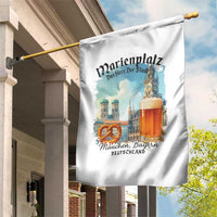 Bavarian Festival Munich Oktoberfest Garden Flag Das Herz Der Stadt Beer Pretzel - Wonder Print Shop