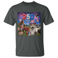 Cat Selfie with Bigfoot USA 250 Years T Shirt Funny 4th Of July Cat Graphic