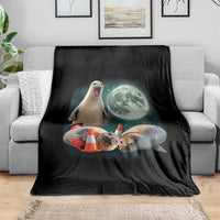 Funny Neil The Seal Howling at Moon 90s Retro Throw Blanket
