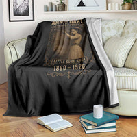 Annie Oakley Throw Blanket Little Sure Shot The Legendary American Cowgirl - Wonder Print Shop