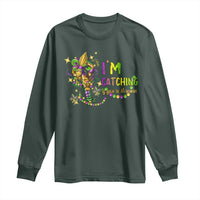 Funny I'm Catchin' If You're Throwin' Mardi Gras Long Sleeve Shirt Crawfish Beads Fleur De Lys