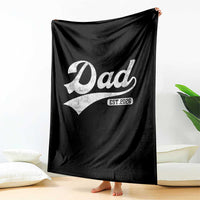 Dad Est 2026 Throw Blanket Funny New Dad Baby Announcement