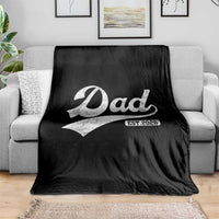 Dad Est 2026 Throw Blanket Funny New Dad Baby Announcement