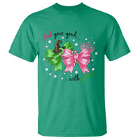 Funny Christmas Witch Pink Goes Good With Green T Shirt - Wonder Print Shop